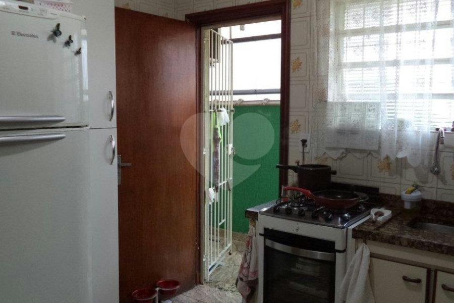 Casa à venda com 5 quartos, sendo 1 suíte, em Vila Mazzei, São Paulo, SP