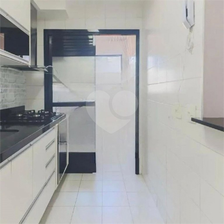 Apartamento à venda com 3 quartos, sendo 1 suíte,  em Cidade São Francisco, São Paulo, SP