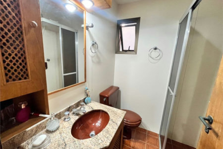 Apartamento com 2 Quartos e 2 Vagas à Venda em Pitangueiras – Guarujá/SP