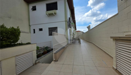 Casa à venda com 2 suítes no condomínio Residencial Santana, São Paulo - SP