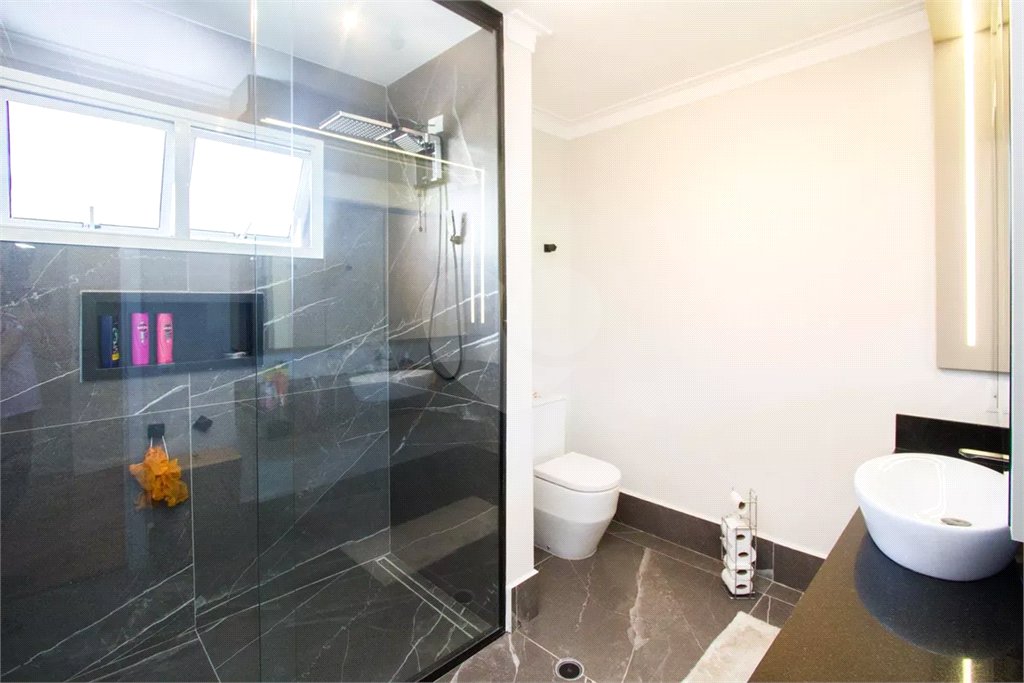 Sobrado à venda com 4 quartos, sendo 1 suíte, em Chácara Santo Antônio (zona Sul), São Paulo, SP
