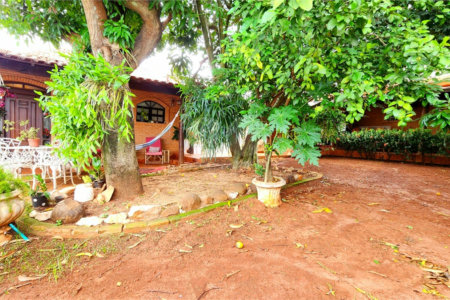 Casa à venda com 4 quartos, sendo 1 suíte, em Jardim Nova Época, Araraquara, SP