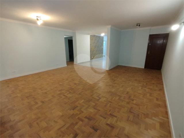 Apartamento para alugar com 3 quartos, sendo 1 suíte,  em Paraíso, São Paulo, SP