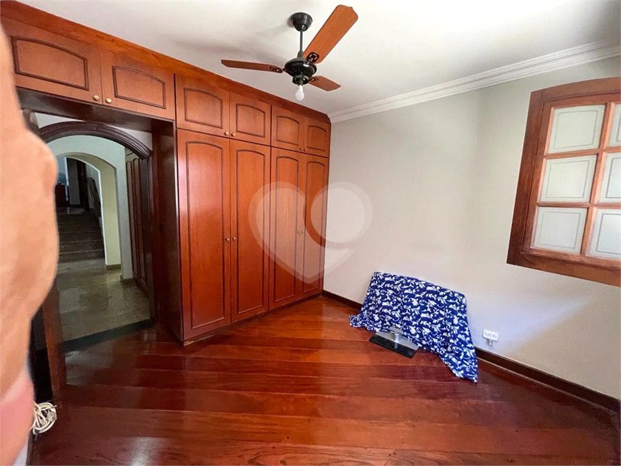 Casa à venda com 6 quartos, sendo 1 suíte, no condomínio Granja Olga I, Sorocaba - SP