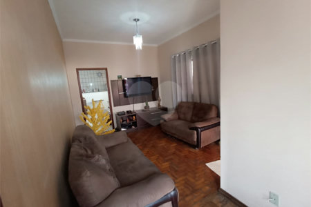 Casa à venda com 3 quartos em Vila Reis, Itapetininga, SP