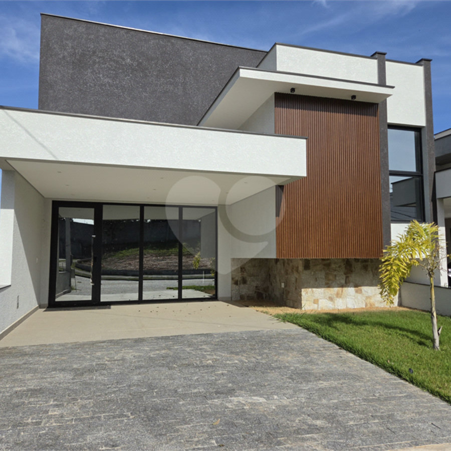 Casa à venda com 3 suítes no condomínio Helena Maria, Sorocaba - SP