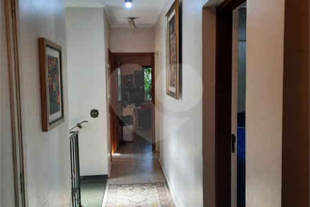 Sobrado à venda com 5 quartos, sendo 3 suítes, em Jardim Marajoara, São Paulo, SP