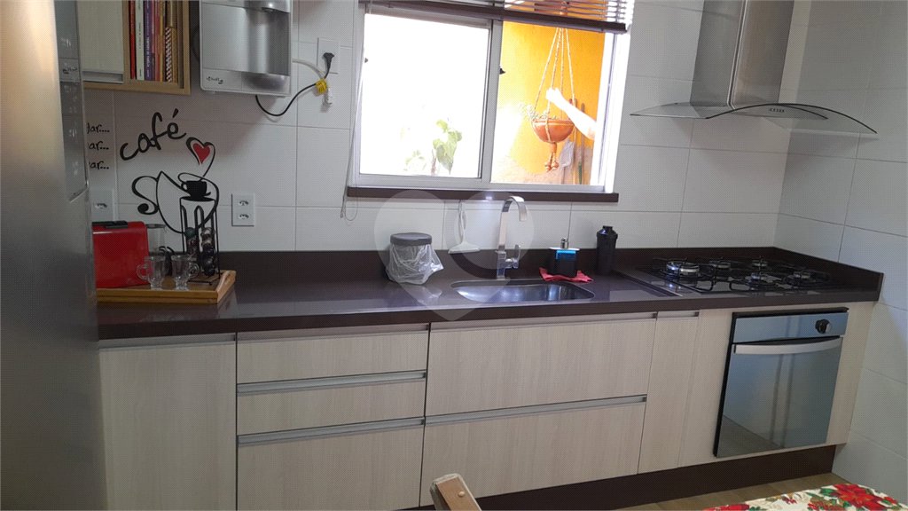 Casa à venda com 3 suítes, no condomínio Residências do Campo, Rio de Janeiro - RJ