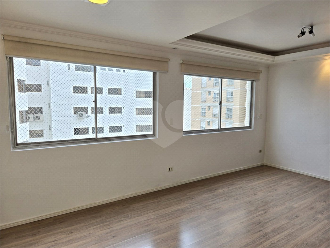 Apartamento à venda com 3 quartos, sendo 1 suíte,  em Indianópolis, São Paulo, SP