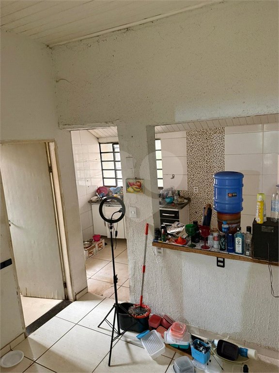 Casa à venda com 2 quartos no Centro, Araraquara, SP