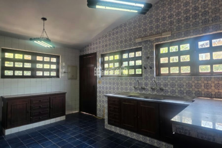 Casa à venda com 5 quartos, sendo 3 suítes, em Itapetinga, Atibaia, SP