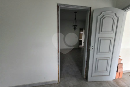 Casa Térrea à venda Jd. Nova São Carlos, 2 dormitórios