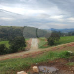 Terrenos de 300 metros em condomínio fechado e prontos para construir na região de Atibaia