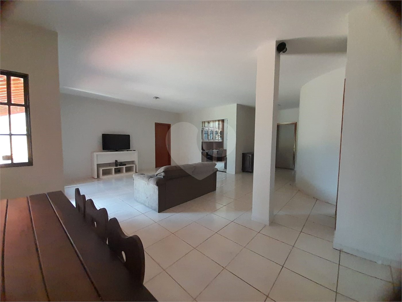 Casa de Alto Padrão à Venda e Locação no Parque Santa Mônica - São Carlos
