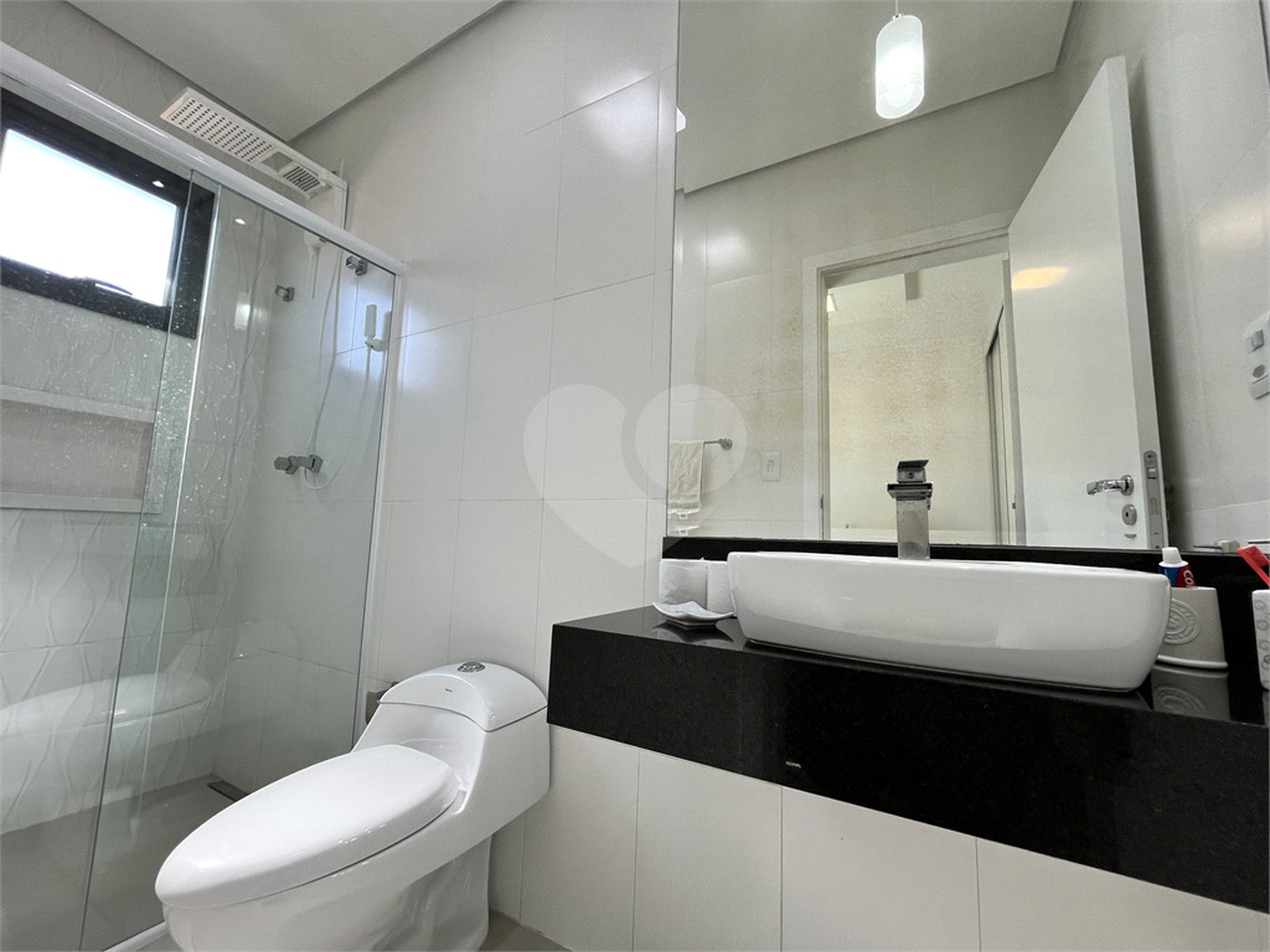 Casa à venda com 3 suítes no condomínio Village Ipanema 1, Araçoiaba da Serra - SP