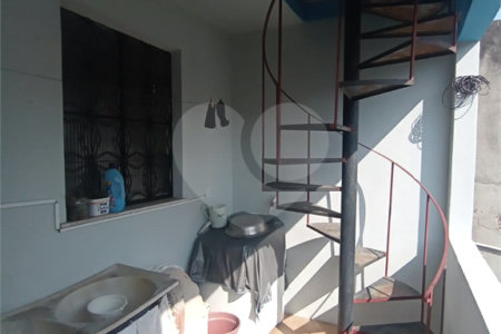 Triplex à venda com 5 quartos, sendo 1 suíte, em Santíssimo, Rio de Janeiro, RJ