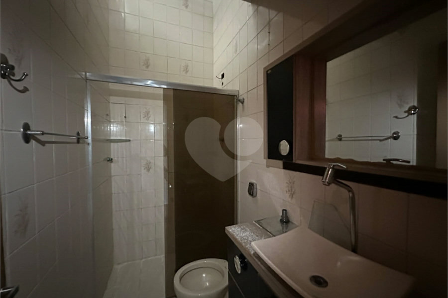 Sobrado à venda com 3 quartos em Lauzane Paulista, São Paulo, SP