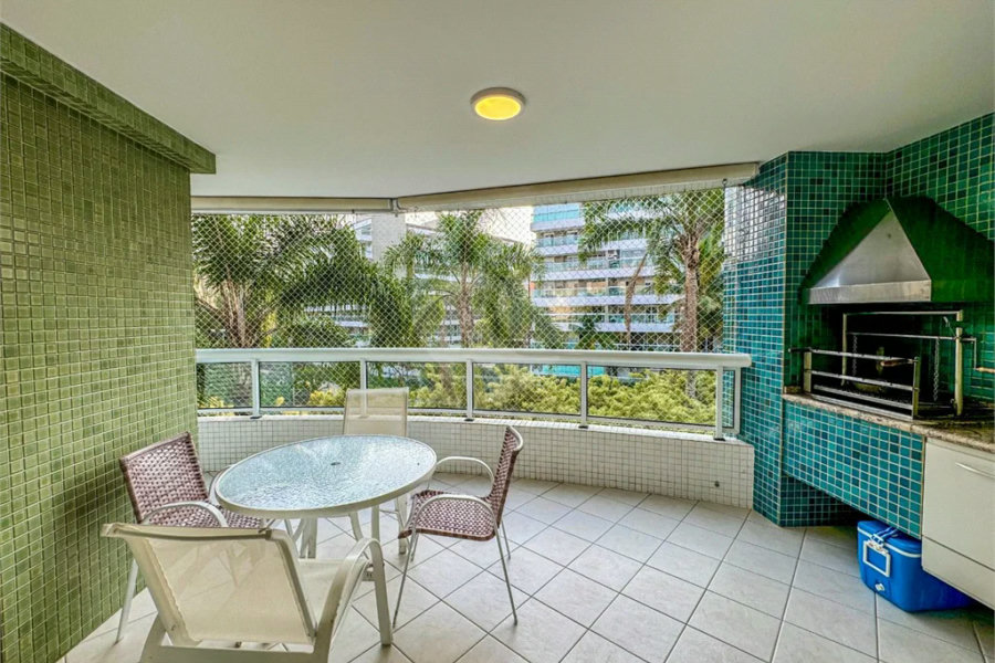 Apartamento à venda com 2 suítes em Riviera de São Lourenço, Bertioga, SP