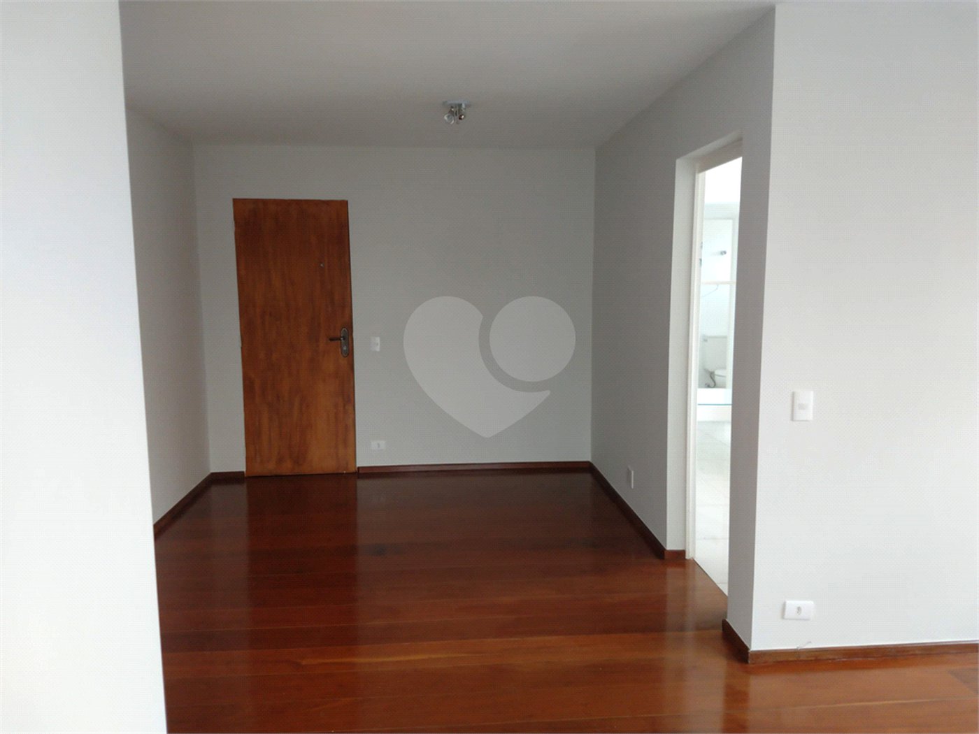 Apartamento para alugar com 2 quartos, sendo 1 suíte, em Campo Belo, São Paulo, SP