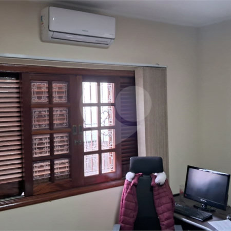 Sobrado à venda com 4 quartos, sendo 2 suítes, em Jardim Quisisana, Poços de Caldas, MG