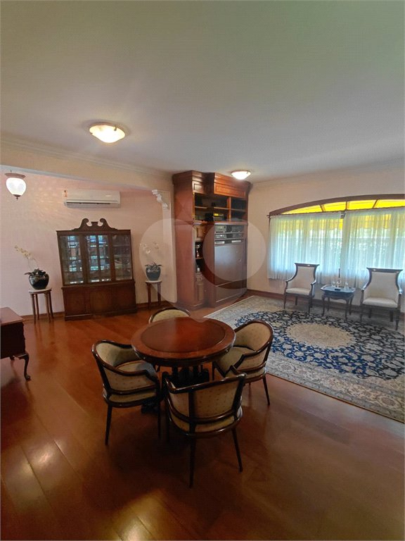 Casa à venda com 4 suítes no condomínio Ville Bourghese, São Paulo - SP