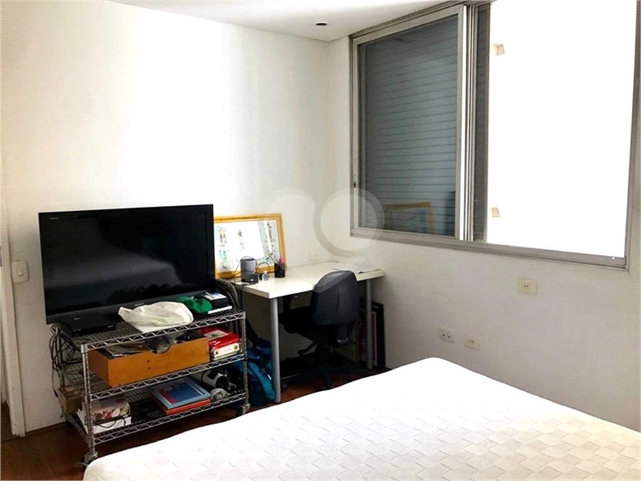 Apartamento para alugar com 3 quartos, sendo 1 suíte,  em Jardim Paulista, São Paulo, SP