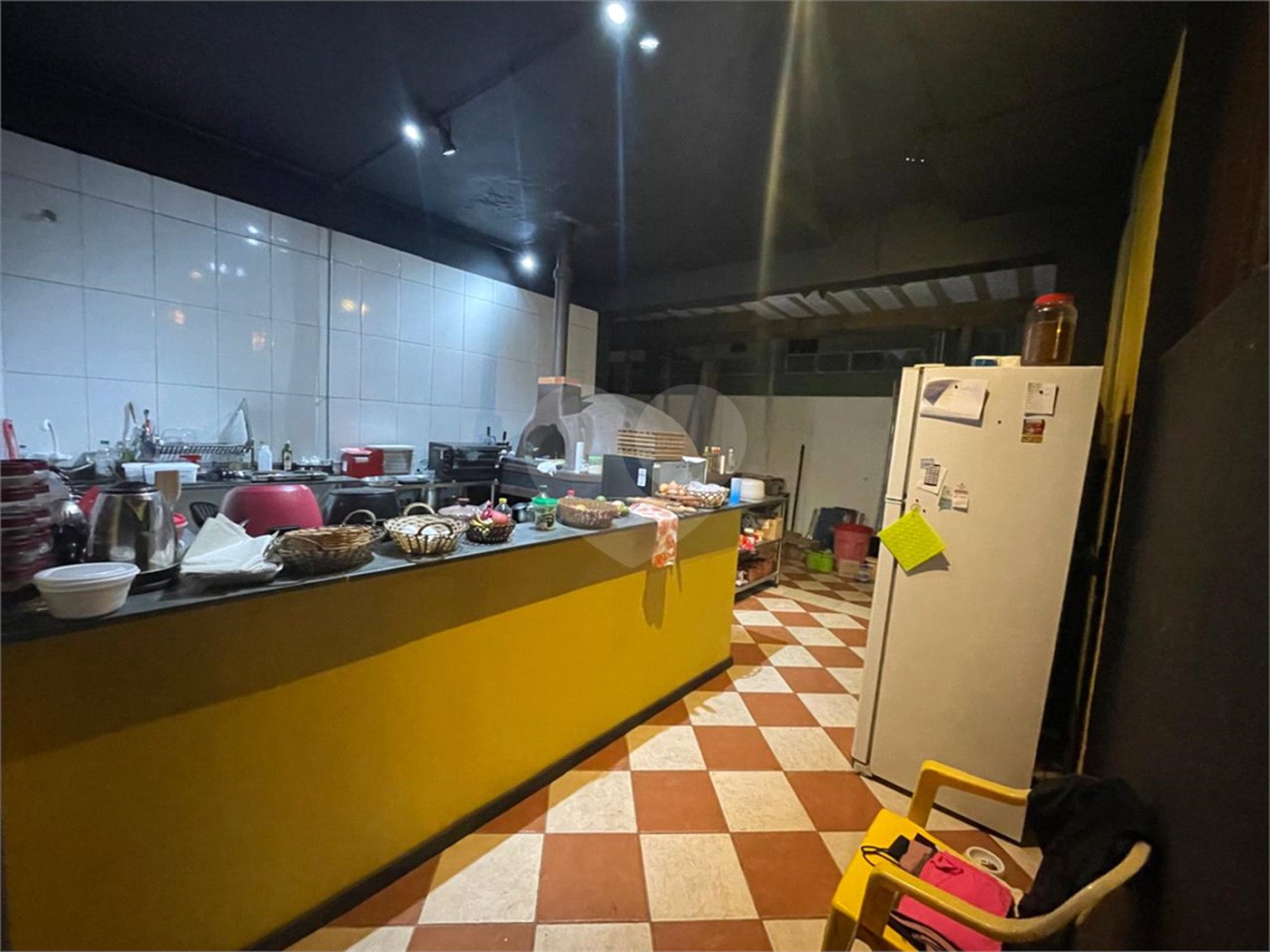 Sobrado à venda com 2 quartos, sendo 1 suíte, em Estância Balneária Hawai, Caraguatatuba, SP