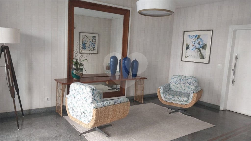Apartamento à venda com 4 quartos, sendo 2 suítes, em Tombo, Guarujá, SP