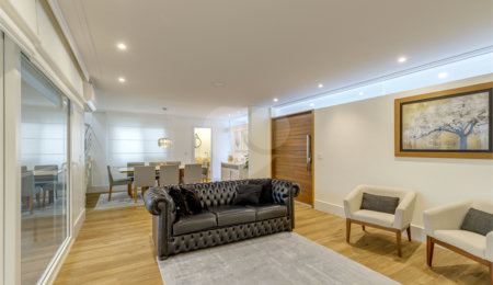 Casa à venda com 4 quartos, sendo 2 suítes, no condomínio Residencial Vila Lagos, São Paulo - SP