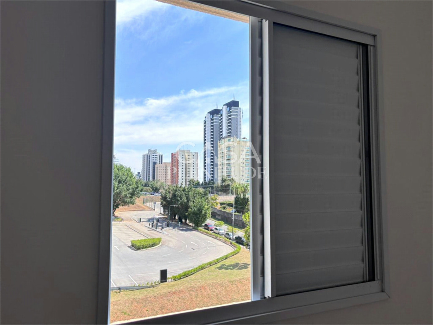 Apartamento para alugar com 2 quartos, sendo 1 suíte, em Jardim Maria José, Votorantim, SP