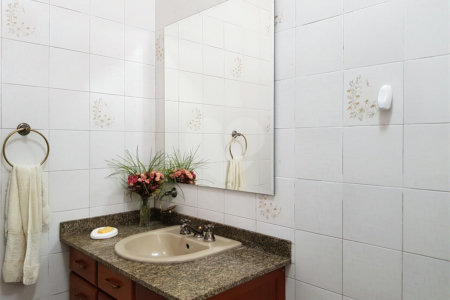 Casa à venda com 3 quartos, sendo 1 suíte, no condomínio City Campo Grande, São Paulo - SP