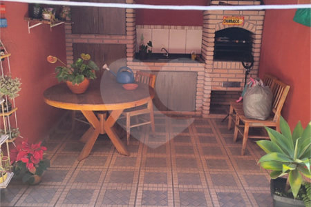 Casa à venda com 3 quartos, sendo 1 suíte, em Cidade Patriarca, São Paulo, SP