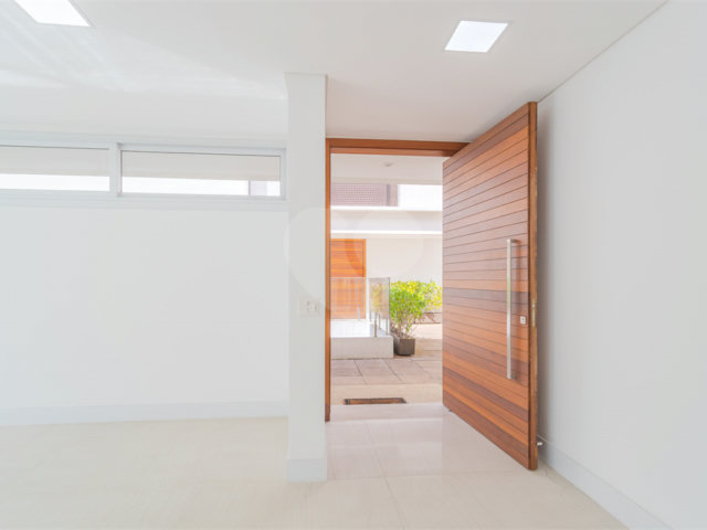 Casa à venda com 4 suítes no condomínio Villagio Quadrifolio, São Paulo - SP