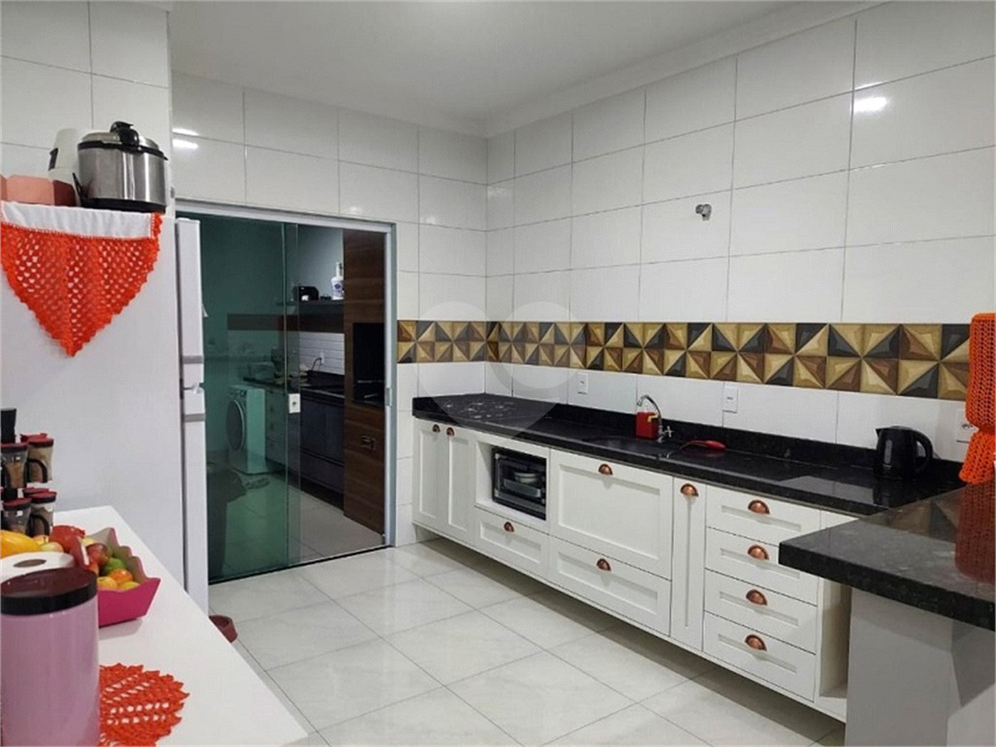 Casa à venda com 3 quartos, sendo 1 suíte,  no condomínio Golden Park Residence II, Sorocaba - SP