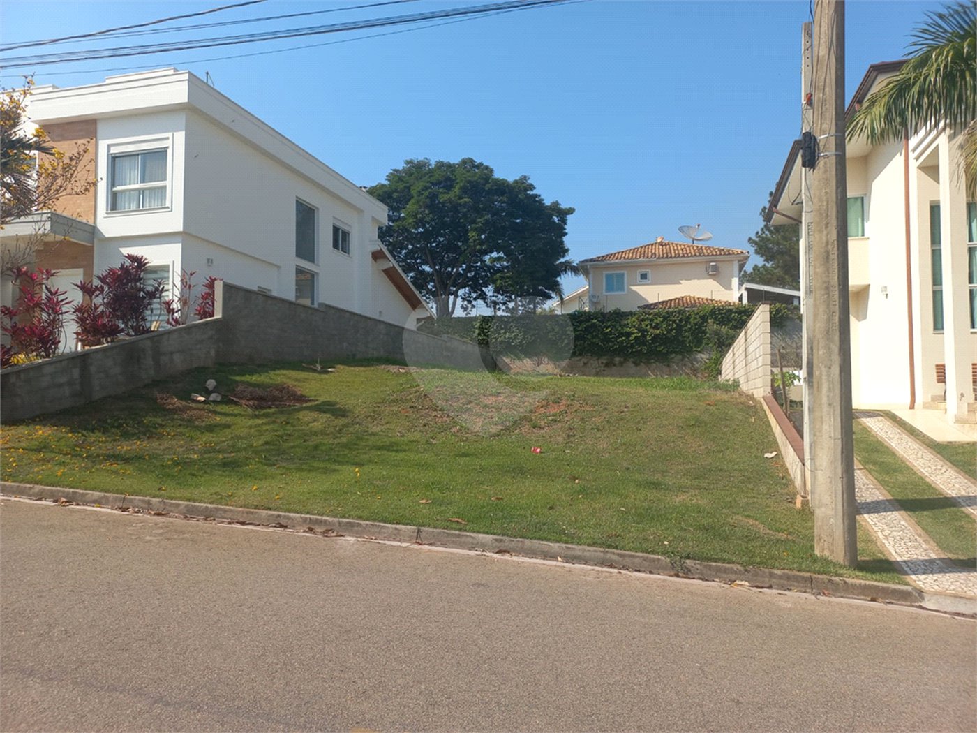 Terreno à venda em Via Castelli, Louveira, SP