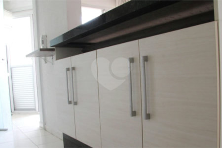 Apartamento à venda com 2 quartos, sendo 1 suíte,  em Vila Endres, Guarulhos, SP