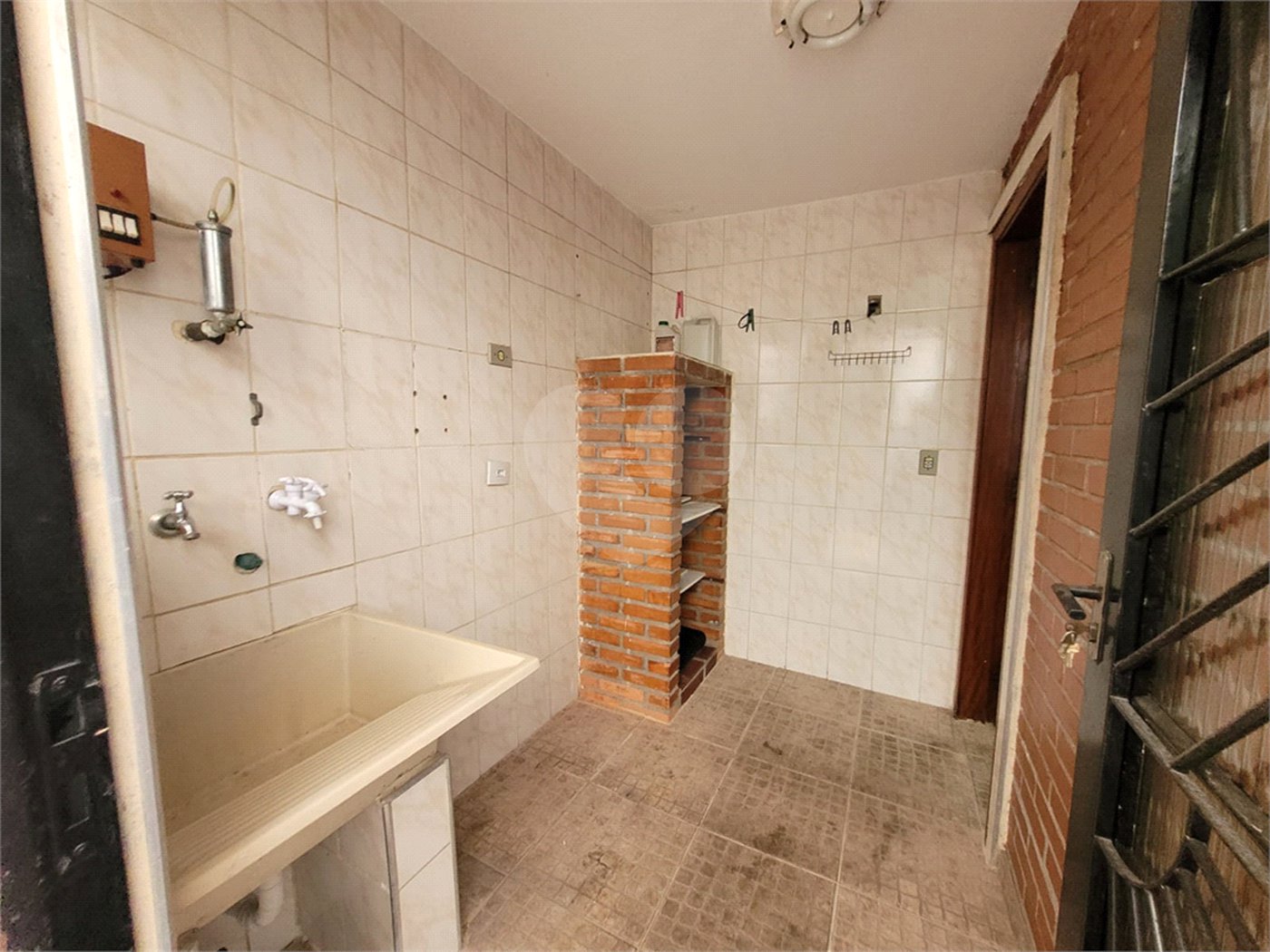 Sobrado à venda com 2 quartos em Jardim Mangalot, São Paulo, SP