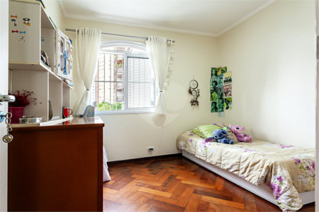 Apartamento à venda com 4 quartos, sendo 1 suíte, em Jardim Marajoara, São Paulo, SP