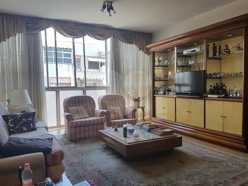 Apartamento à venda com 3 quartos, sendo 1 suíte, em Bom Retiro, São Paulo, SP