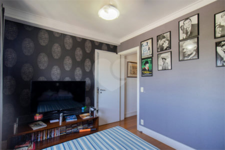 Apartamento à venda com 3 suítes em Jardim Marajoara, São Paulo, SP