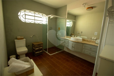 Sítio à venda com 7 quartos, sendo 6 suítes, em Jardim Santa Vitória (canguera), São Roque, SP