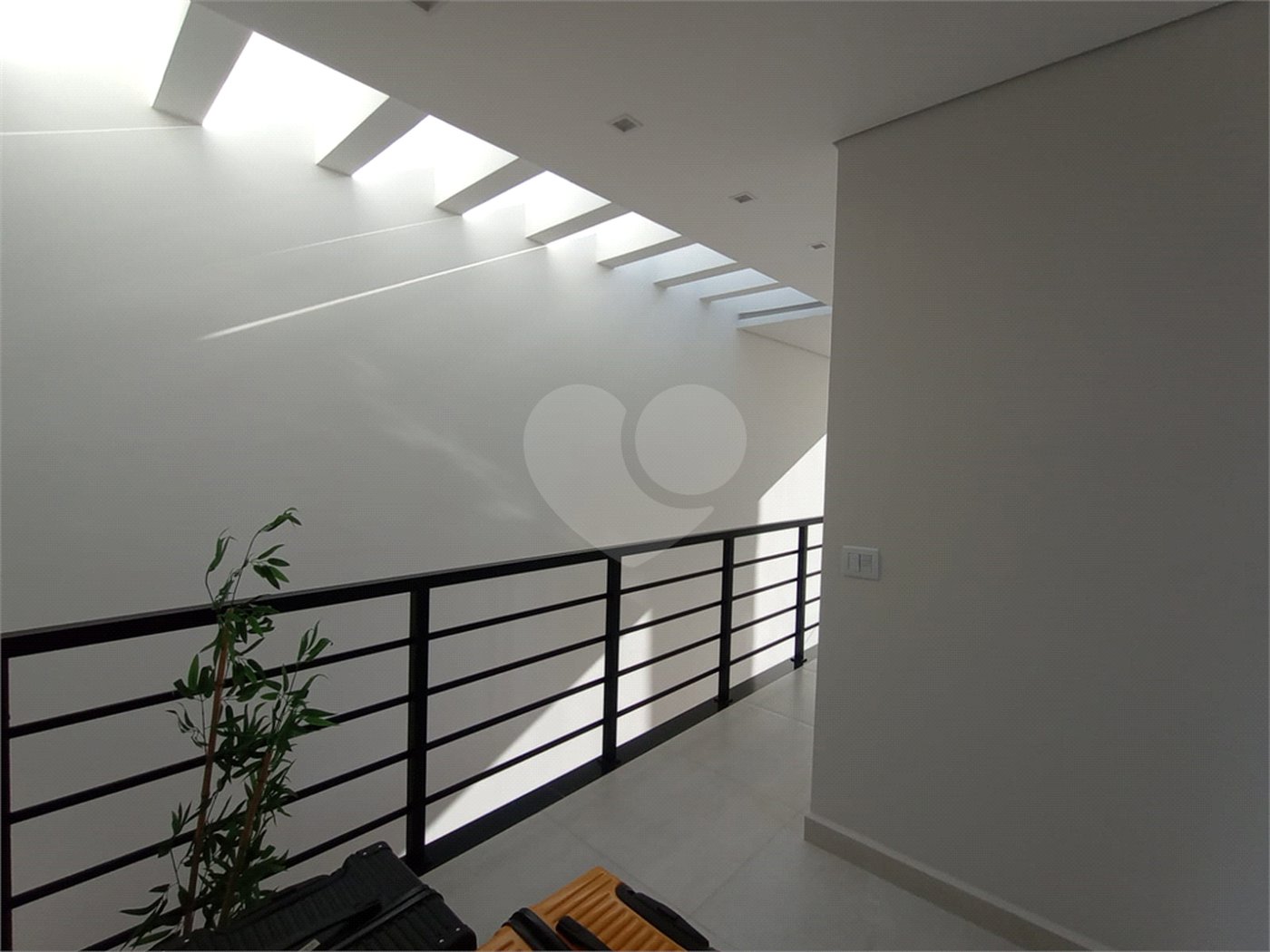 Casa à venda com 3 quartos, sendo 1 suíte, no condomínio Lago dos Ipês, Itapetininga - SP