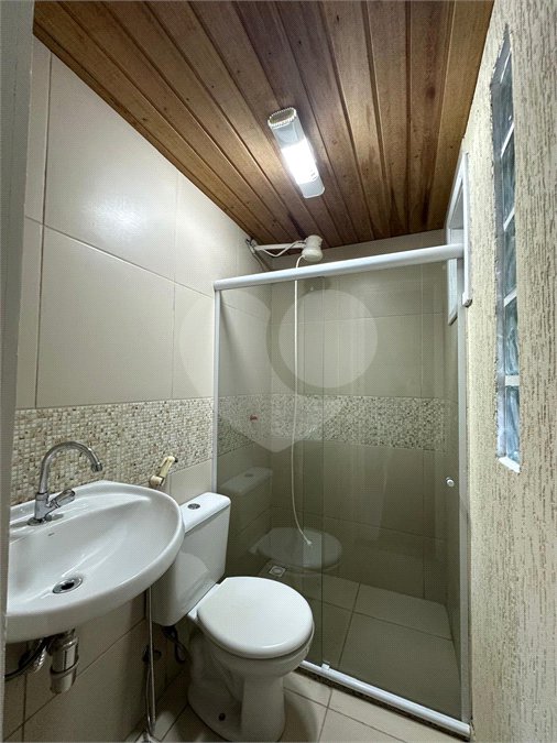 Casa em condomínio à venda com 3 quartos, sendo 2 suítes,  em Peró, Cabo Frio, RJ