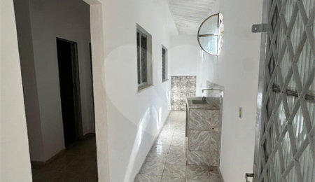 Casa à venda ou para alugar com 1 quarto em Campo Grande, Rio de Janeiro, RJ