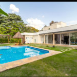 Casa à venda com 3 quartos, sendo 1 suíte,  no condomínio Vale do Lago, Sorocaba - SP