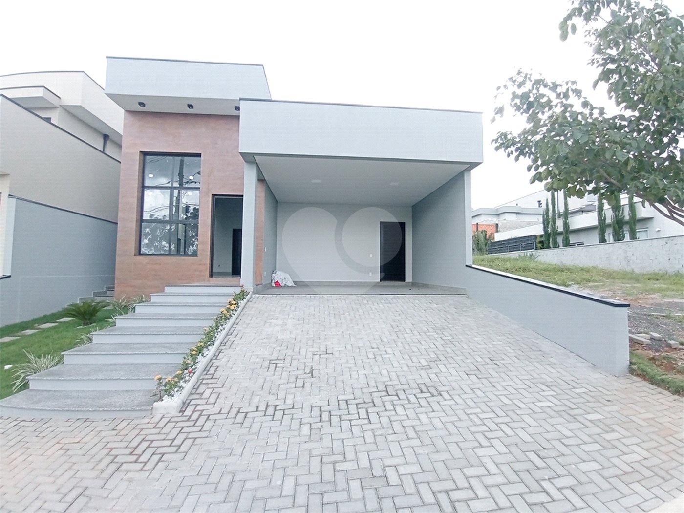 Casa à venda com 3 suítes no condomínio Vita Verdi, Valinhos - SP