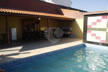 Casa Térrea à venda ou para alugar com 3 quartos, sendo 1 suíte, em Jardim Celani, Salto, SP