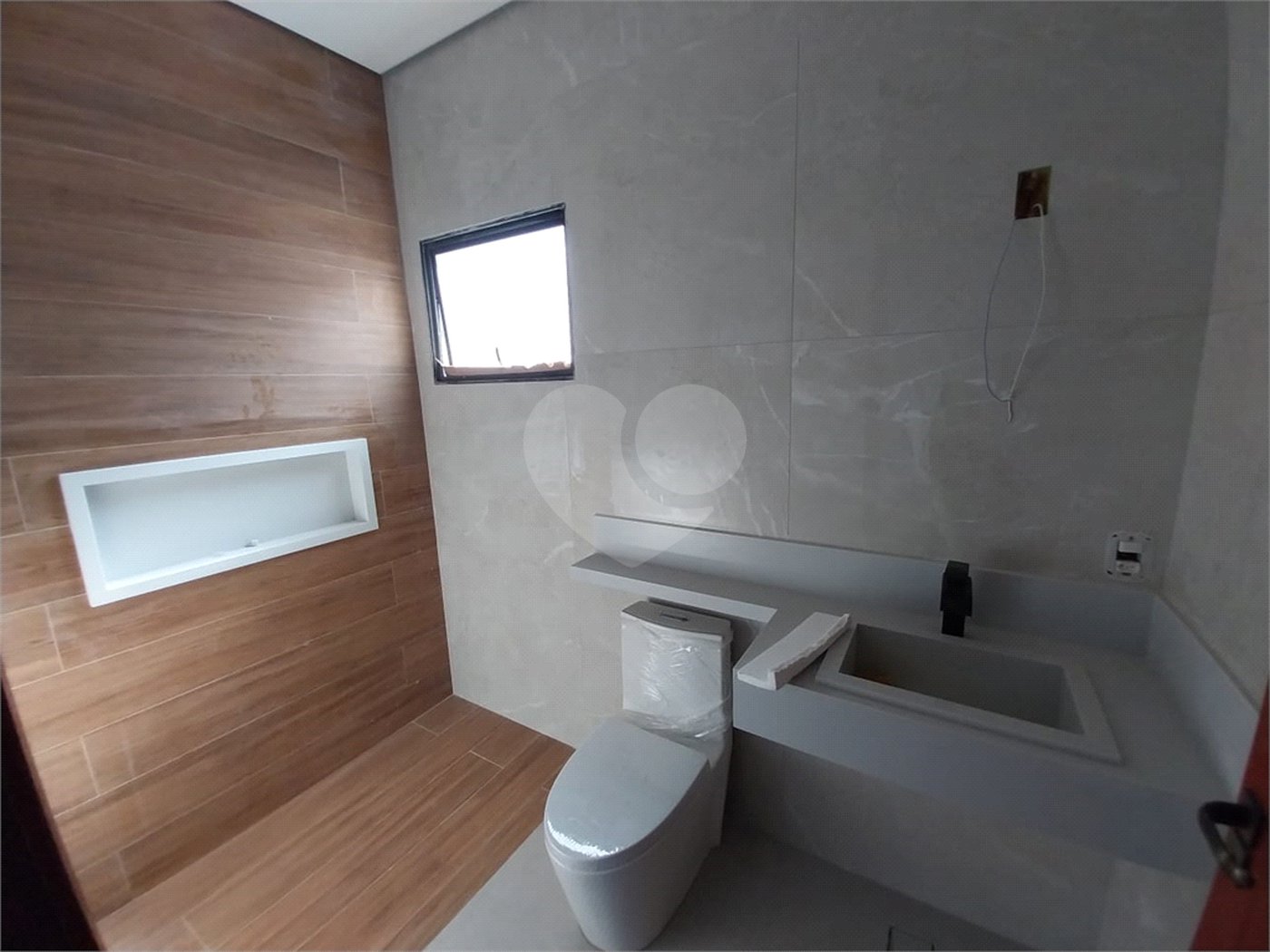 CASA A VENDA NO RESIDENCIAL CAPIVARI EM LOUVEIRA