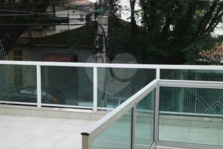 Casa à venda com 3 quartos, sendo 1 suíte,  em Vila Nivi, São Paulo, SP