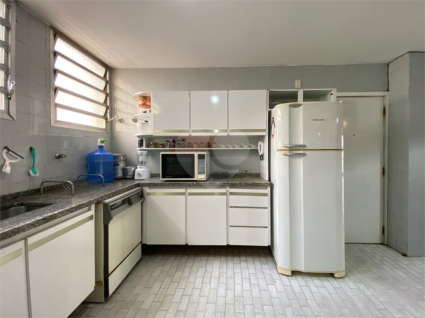 Apartamento à venda com 3 quartos, sendo 1 suíte, em Santa Cecília, São Paulo, SP